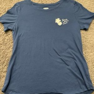 A xs blue short sleeve crew neck t-shirt